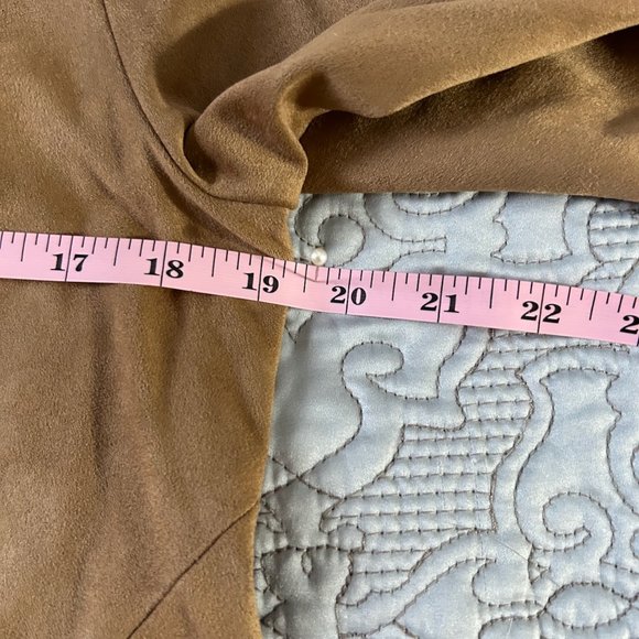 Lightweight, suede-like, beige jacket w/flared bottom, Size Small - Picture 9 of 12